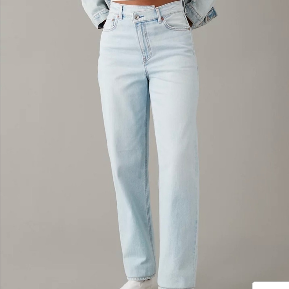 American Eagle strigid cross over jeans size 4